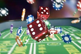 Panel dashboard loyalitas 888 togel dengan visualisasi progres tier dan reward pending